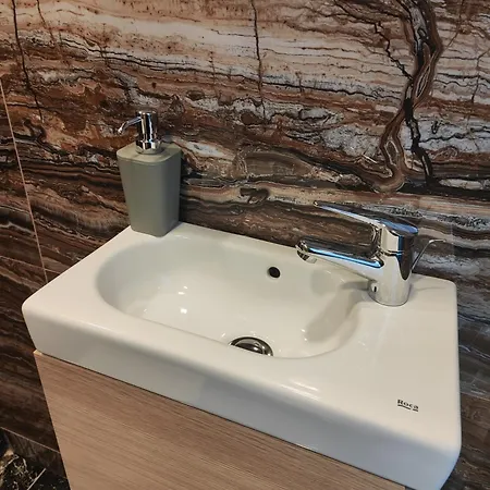 Sukromny Luxusny * Hlohovec